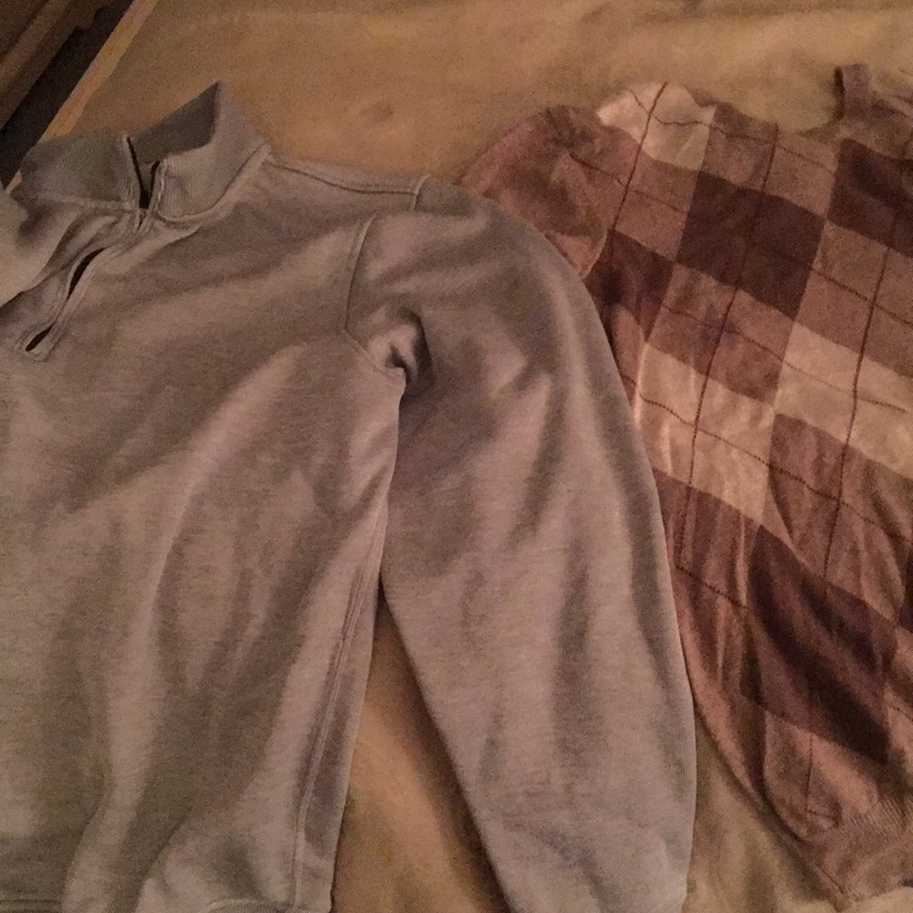 I’m selling two sweaters